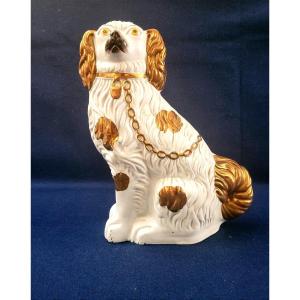 CHIEN-PORCELAINE DE PARIS ET DORURE-FIN 19&Egrave;ME-NAPOLEON III