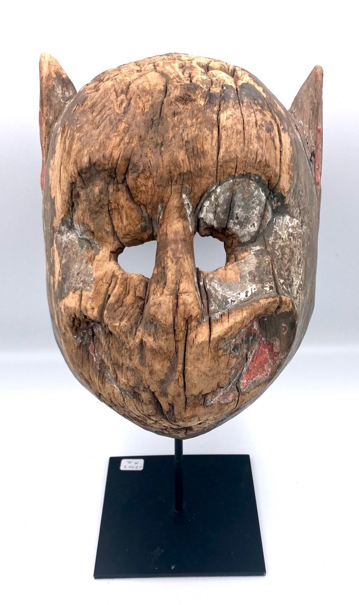 Nepal, 19th Century - Wooden Animal Mask With Traces Of White, Black And Pink Polychromy-photo-1