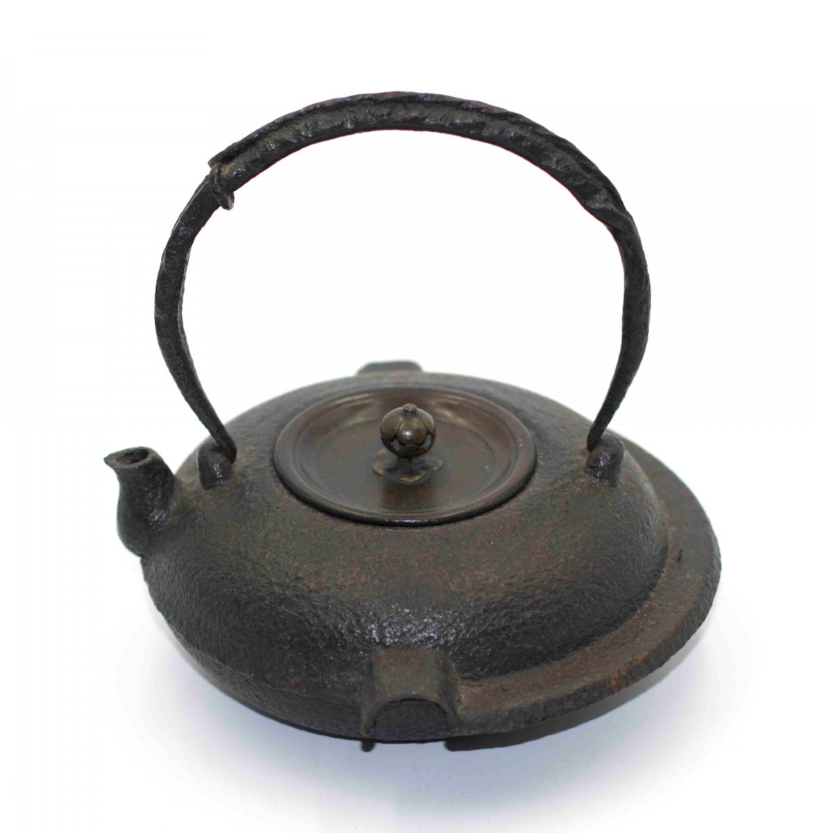 Japan Circa 1900 - Cast Iron Teapot With Flower Bud Handle