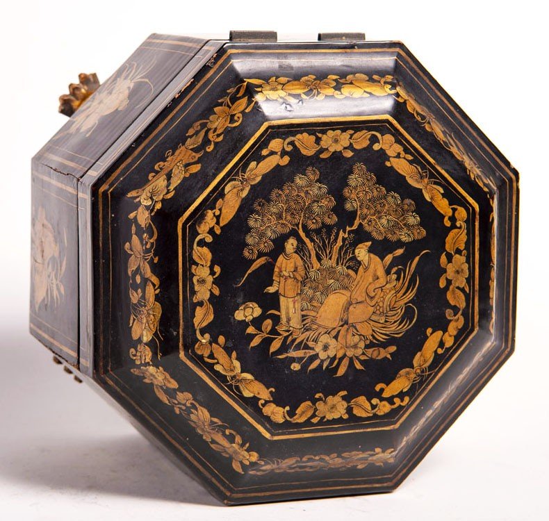 Imposing Decorated Octagonal Tea Box - China Or Japan, Late 19th Century-photo-2