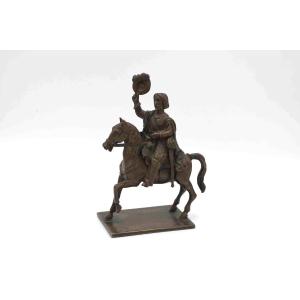 Statue En Bronze Du 19ème Siècle Représentant Un Cavalier Saluant 