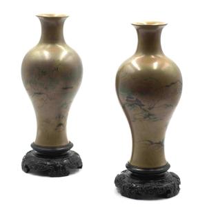 China 20th Century - Pair Of Lacquer Baluster Vases Decorated With Pavilions In Landscapes