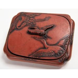 Japan, 19th-20th Century - Red Lacquered Box With Heron Decor - Marquise Of Sevigne. 