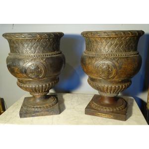 Paire De Vases En Fonte Néo-classique Fonderie Du Val d'Osne  Circa 1850