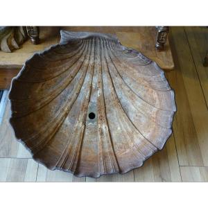 19th Century Cast Iron Shell-shaped Fountain Basin