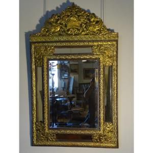 Louis XIII Style Mirror With Parecloses In Repoussé Brass XIXth Century