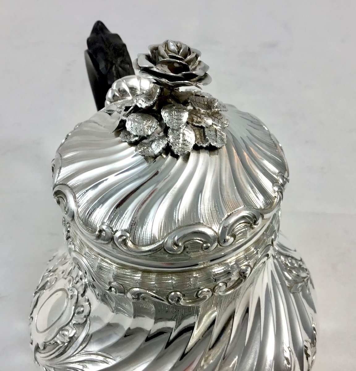 Boin Taburet, Paris Circa 1870 -1890, Louis XV Teapot, Solid Silver -photo-4