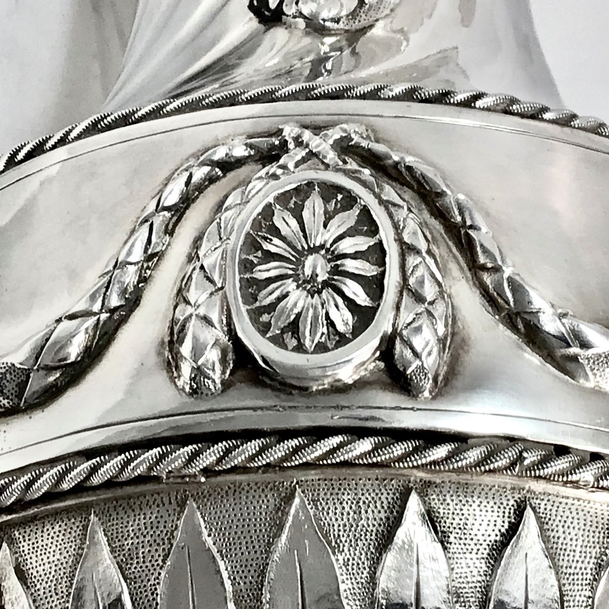 Mons 1780, Géante Cafetière D’époque Louis XVI , Argent Massif , Maître Marquant D’une Poire