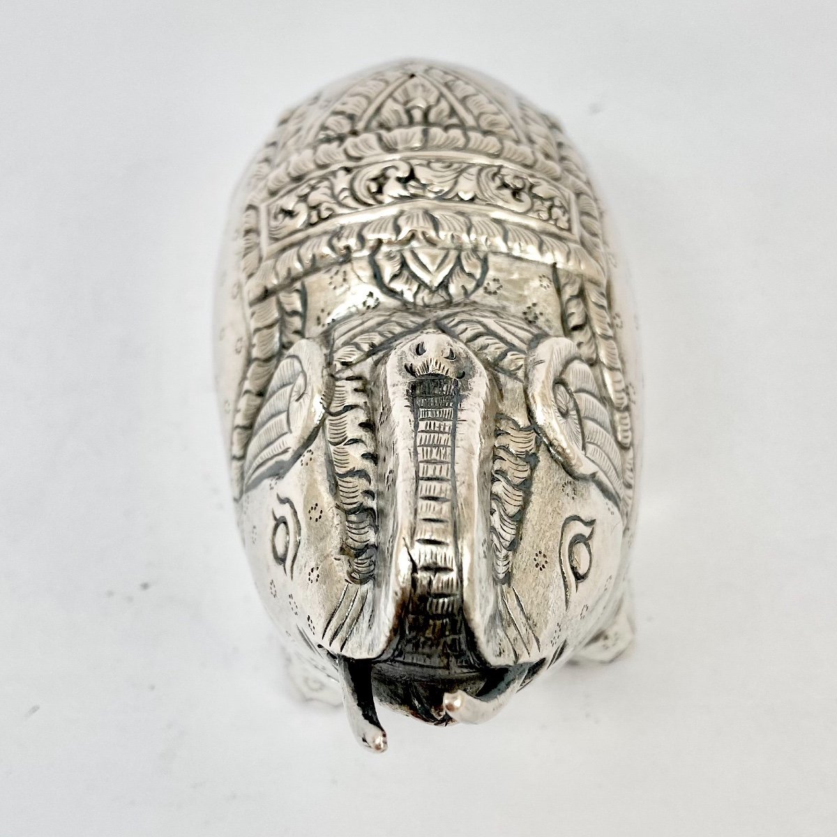 Elephant Shaped Box, Sterling Silver, Far East, Circa 1900-photo-3