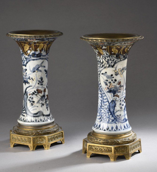 Paire De Vases Cornet Chinois