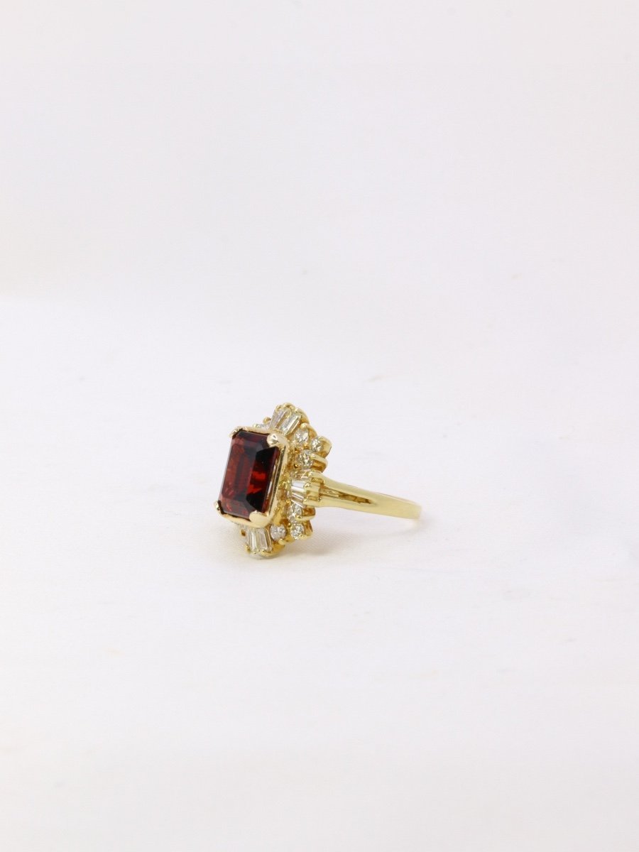 Vintage Ballerina Garnet And Baguette Diamond Ring-photo-2