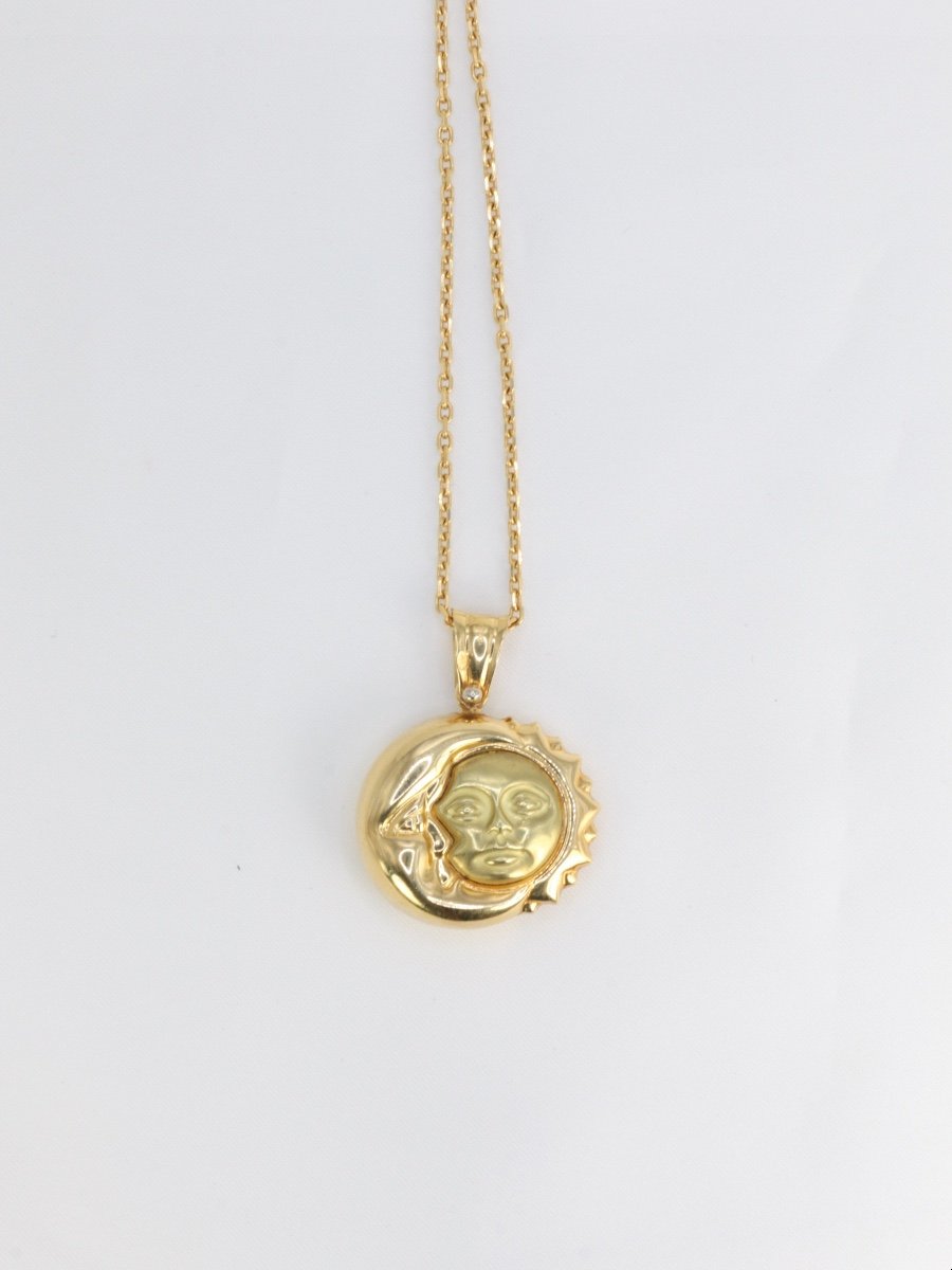 Vintage Astral Moon And Sun Pendant In Yellow Gold-photo-3