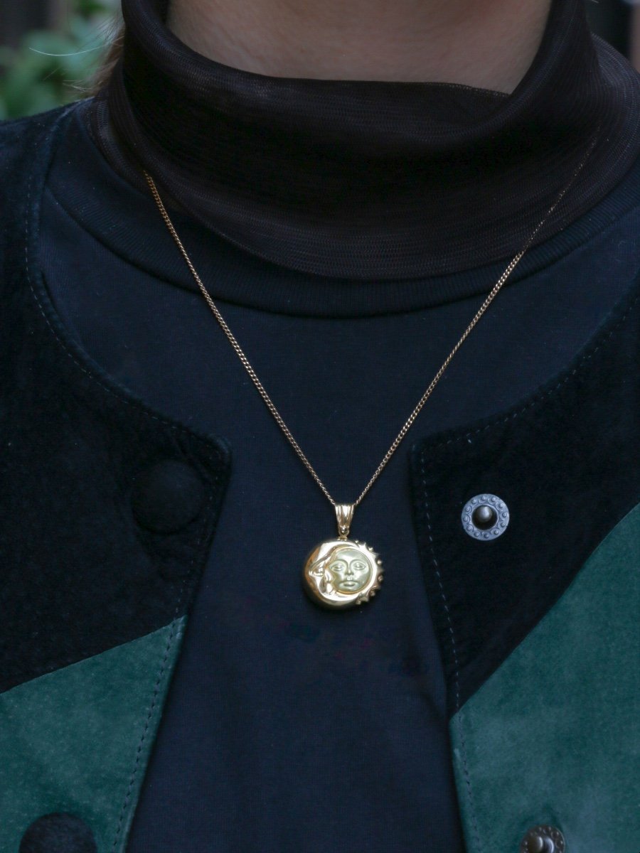 Vintage Astral Moon And Sun Pendant In Yellow Gold-photo-4