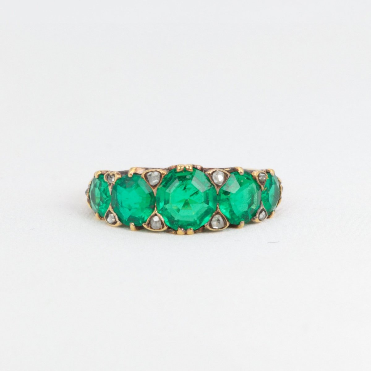 Muzo Colombian Emerald Garter Ring