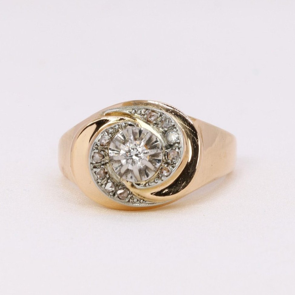 Tourbillon Gold Ring Diamonds 0.15 Ct