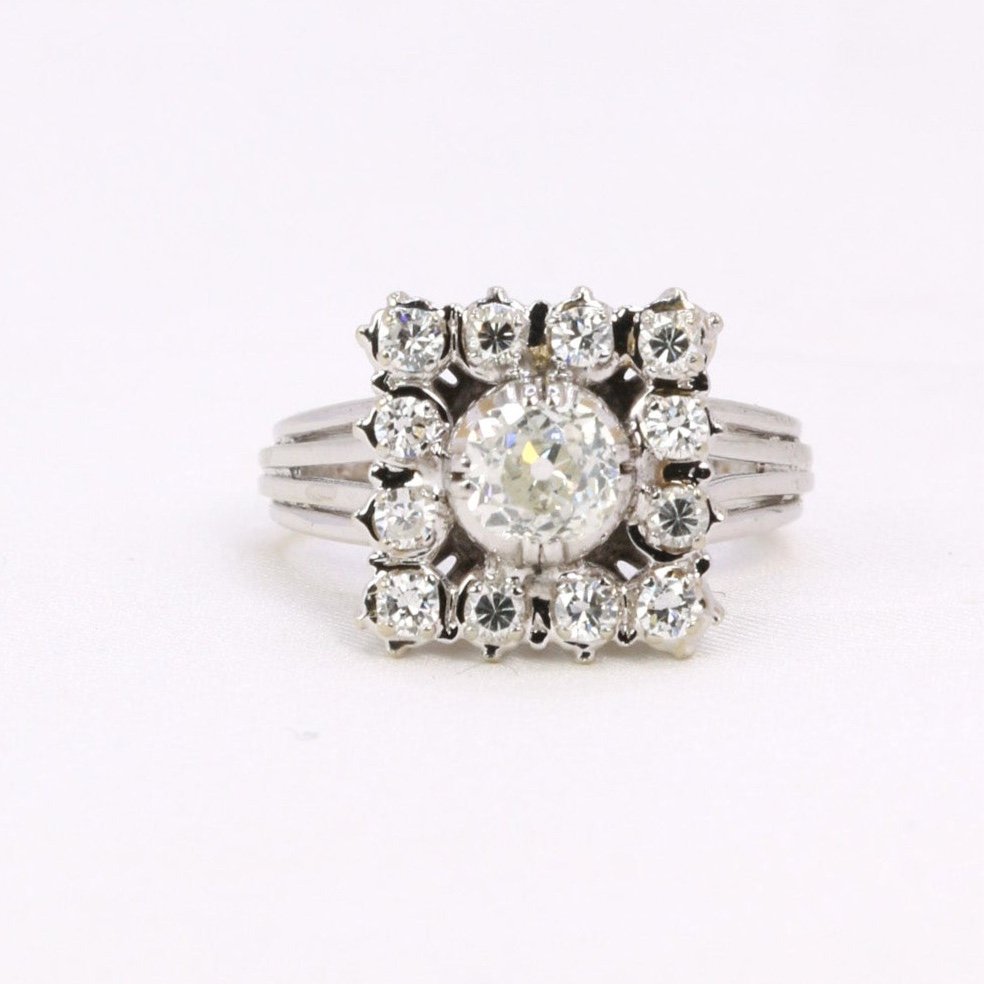 Bague Or Blanc Diamant Coussin Taille Ancienne 0,8 Ct