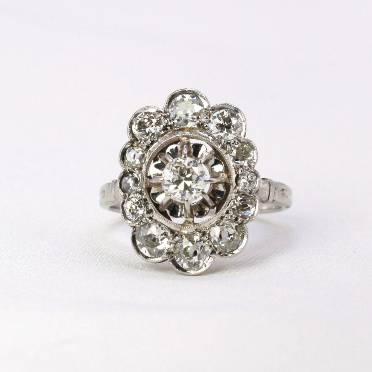 Art Deco Marguerite Ring Diamonds 1.3 Carats