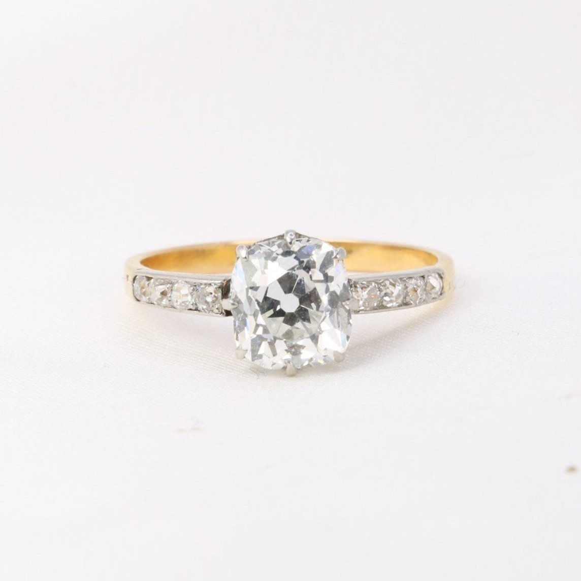 Bague Solitaire Diamant Coussin Taille Ancienne 1,77 Carat