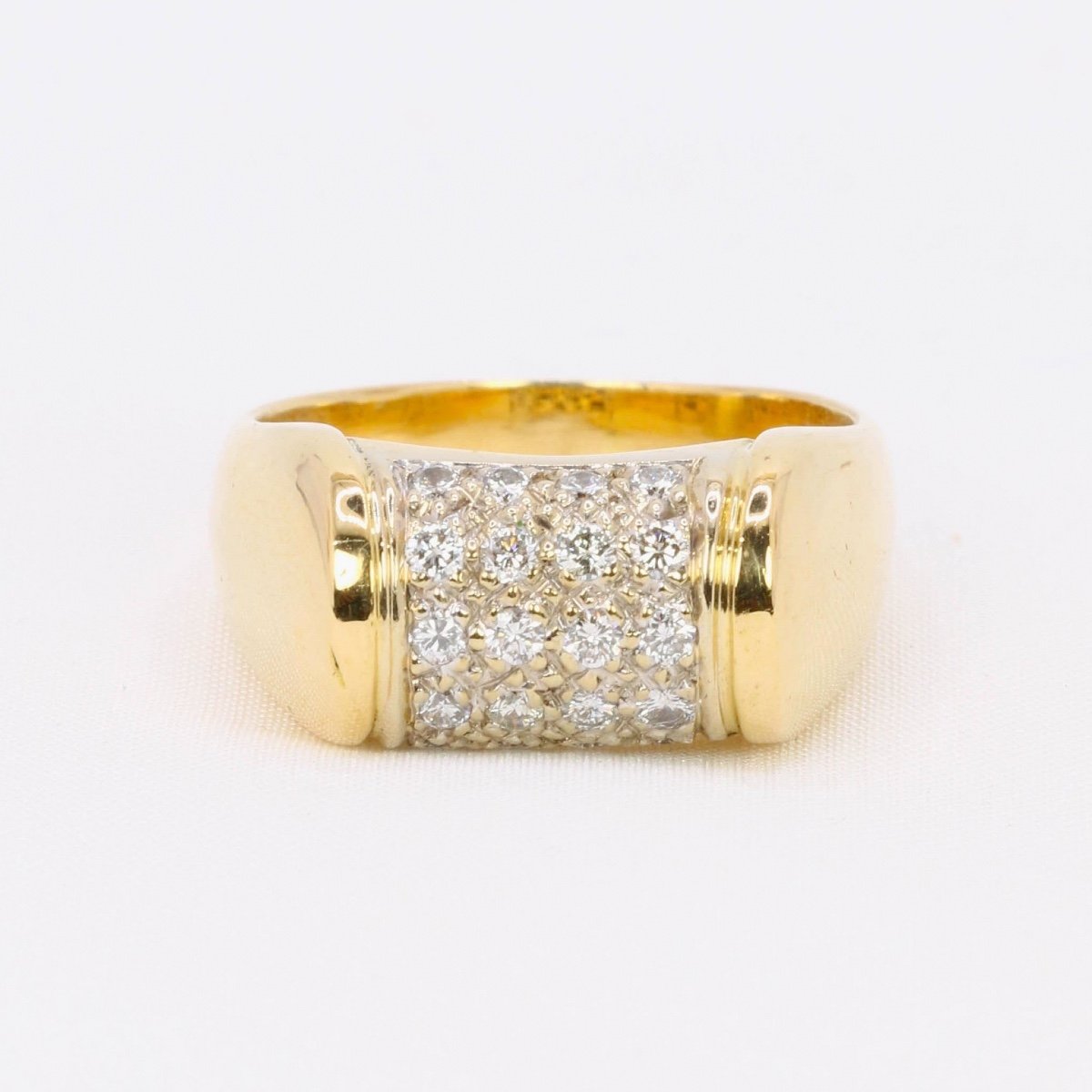 Yellow Gold Signet Ring With Diamonds 0.4 Ct