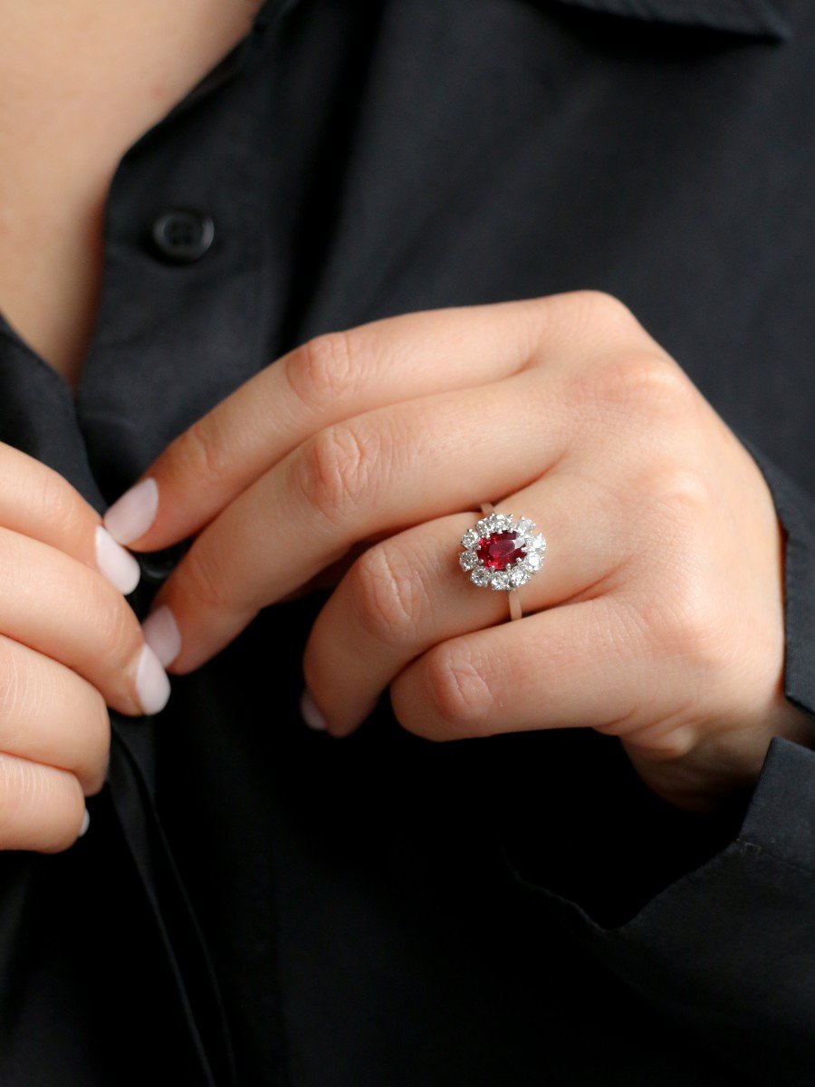 Bague Marguerite Or Blanc Rubis Ovale Diamants-photo-5