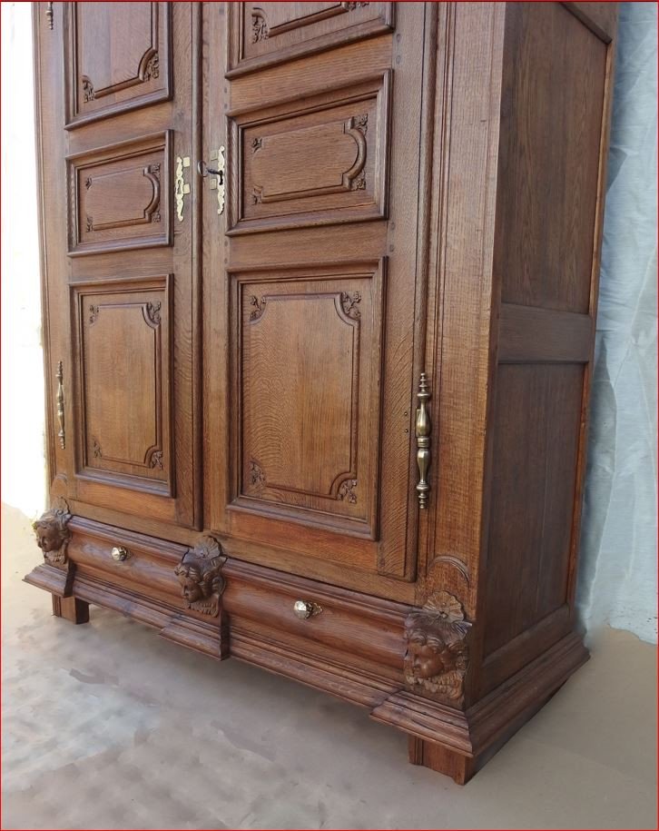 Vxii Th Century Cabinet With Heads Of Cherubs.-photo-1