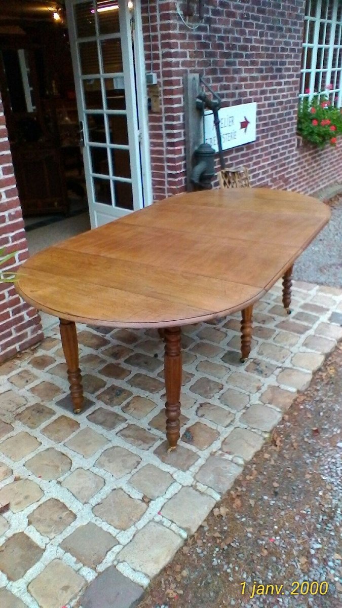 Six-leg Oak Table With Two Extensions.-photo-4