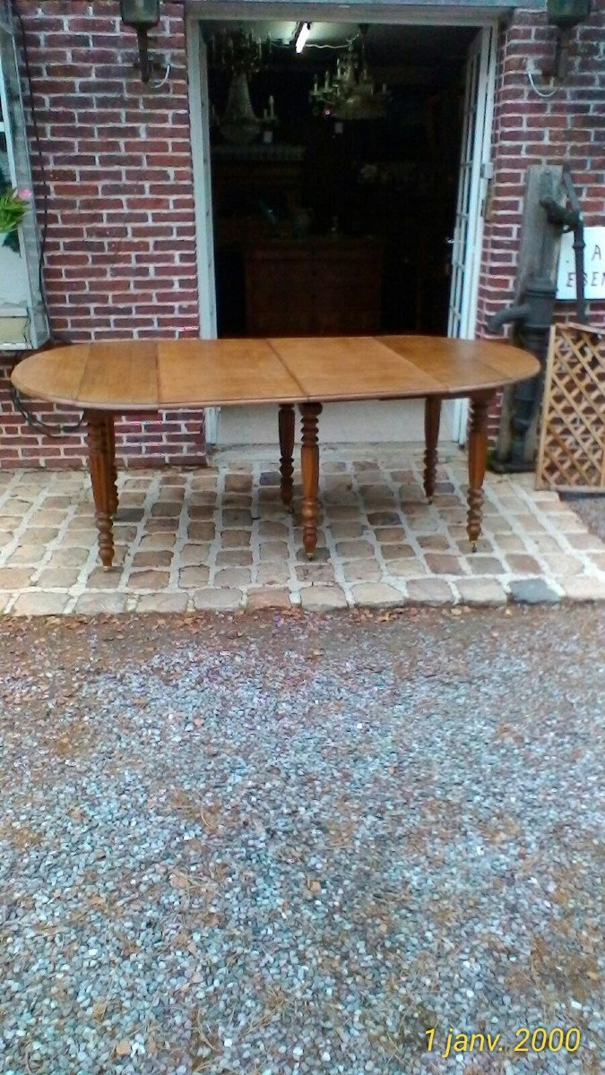 Six-leg Oak Table With Two Extensions.-photo-1