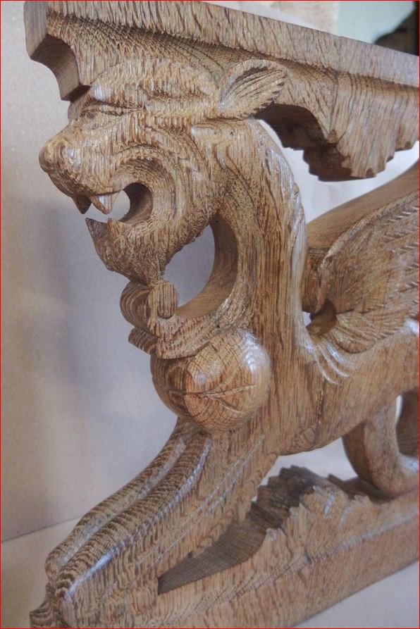 Oak Dragon Sculpture.-photo-4