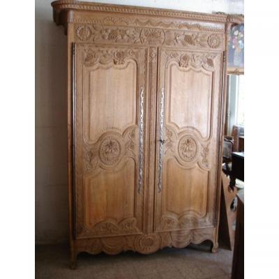 Norman Cabinet.