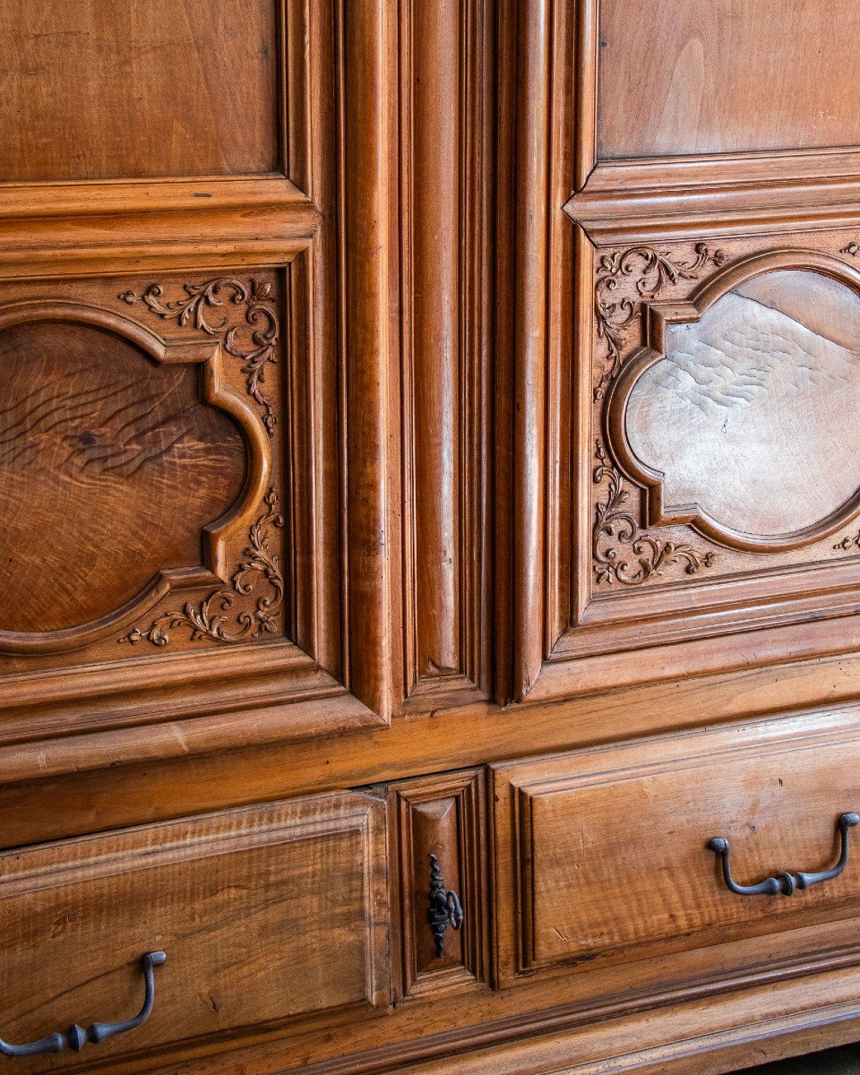 A Louis XIV Wardrobe, 17th Century-photo-3