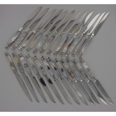 Suite Of 24 Knives In Silver And Mother Of Pearl 2. Rooster