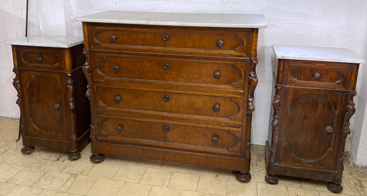 Commode Et Tables De Chevet En Noyer Avec Dessus En Marbre Fin 19ème Siècle