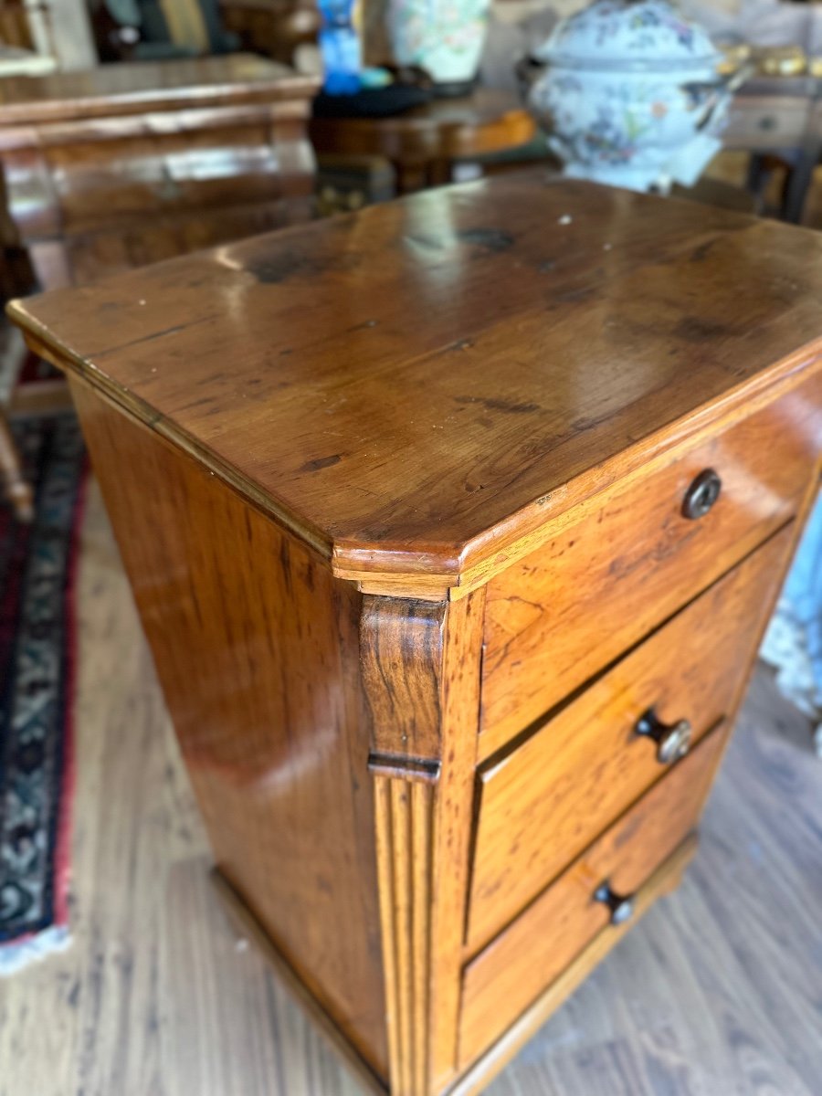 Three-drawer Bedside Table In Walnut Wood. Veneto Mid-19th Century.-photo-2