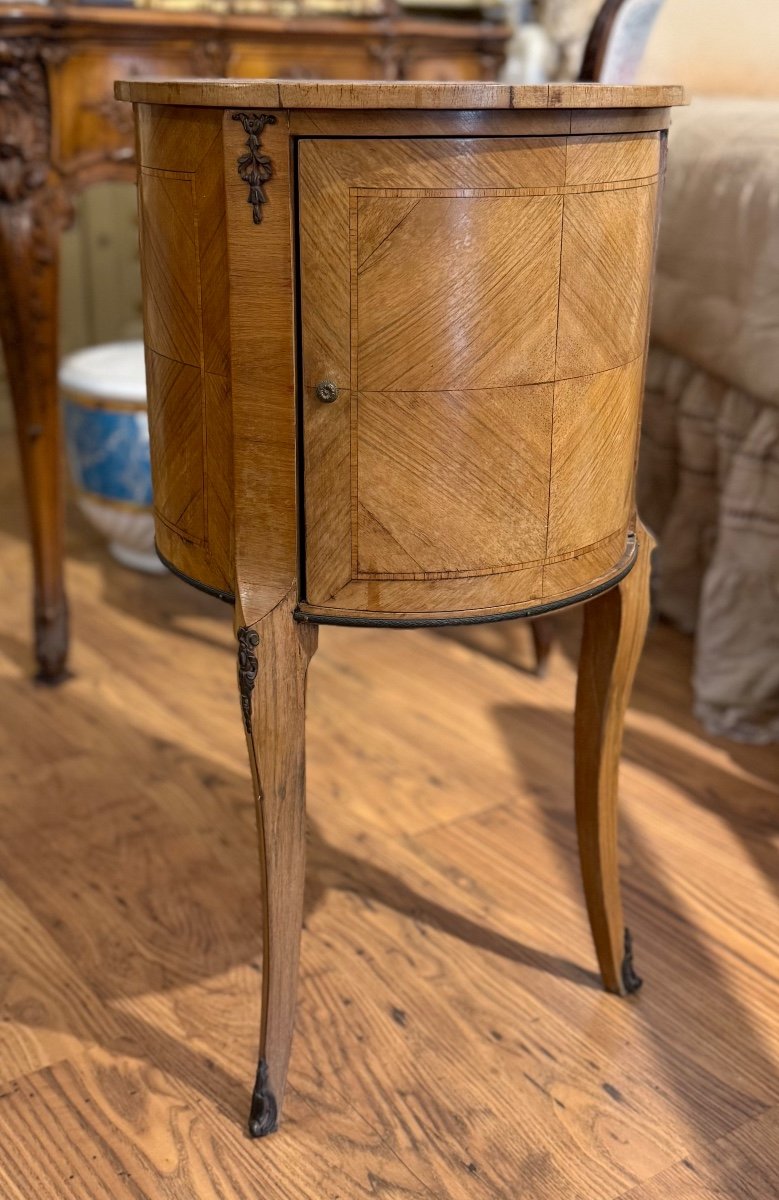 Small Circular Cabinet From The Early 1900s In Herringbone-veneered Walnut