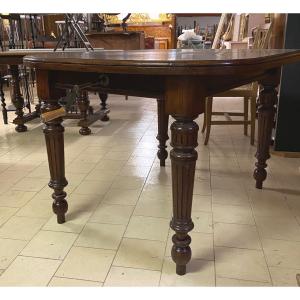 Late 19th Century English Mahogany Table