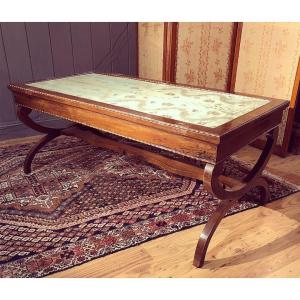 Coffee Table In Mahogany With Maple Inlays, Early 20th Century Victorian Style. 