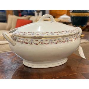 Czechoslovakia Soup Tureen Decorated With Royal Motifs And Pure Gold