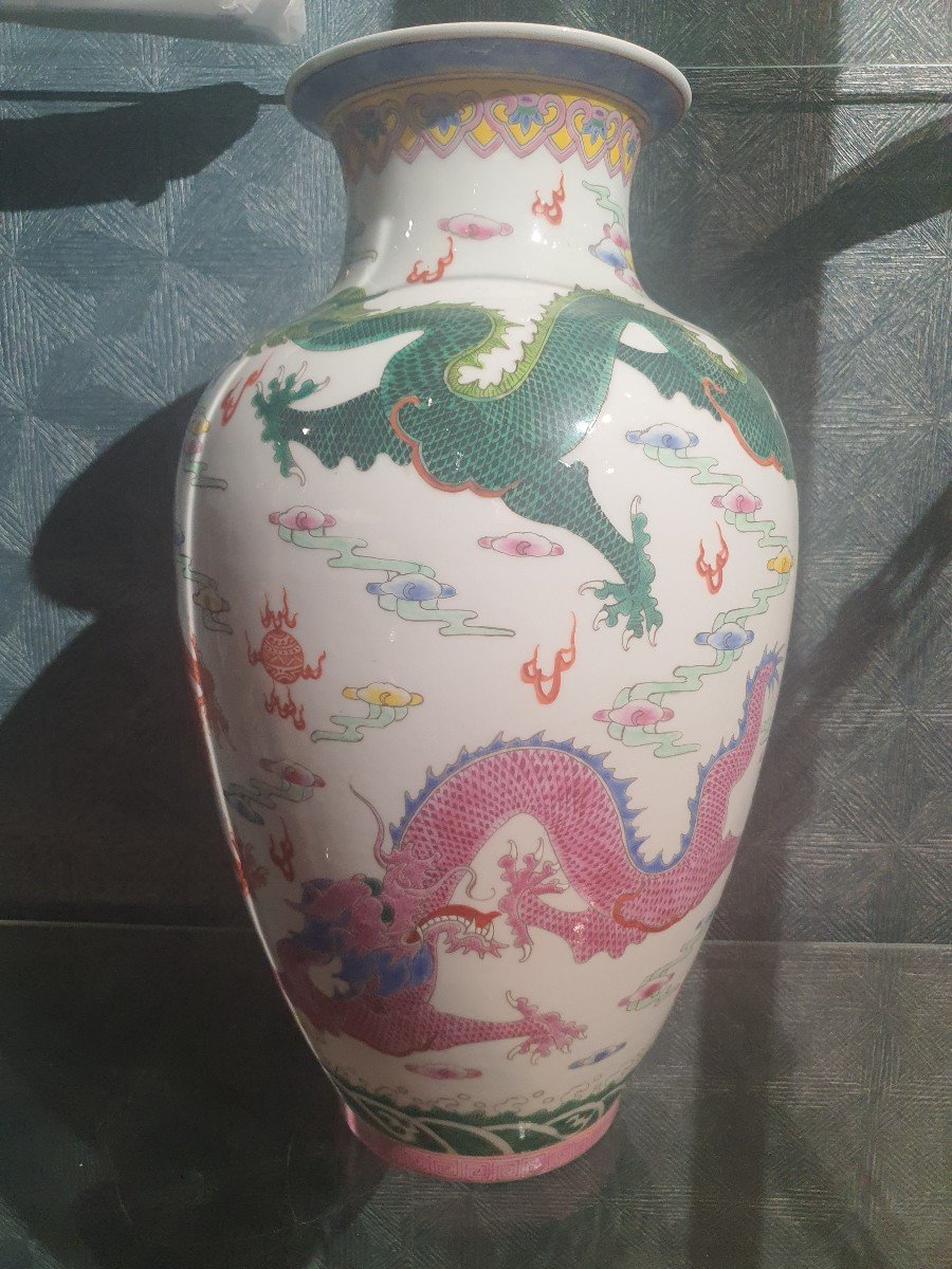 China Famille Rose Vase