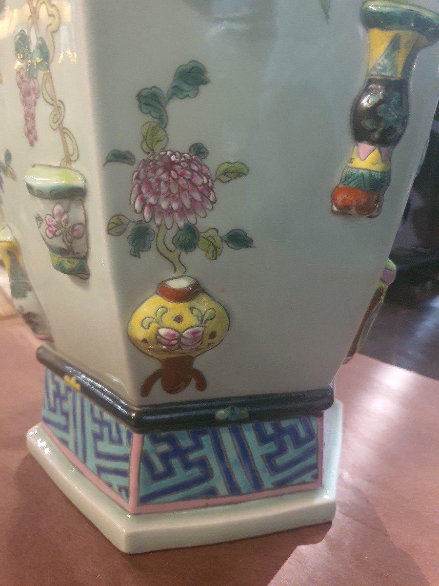 Polychrome Octagonal Chinese Vase-photo-7