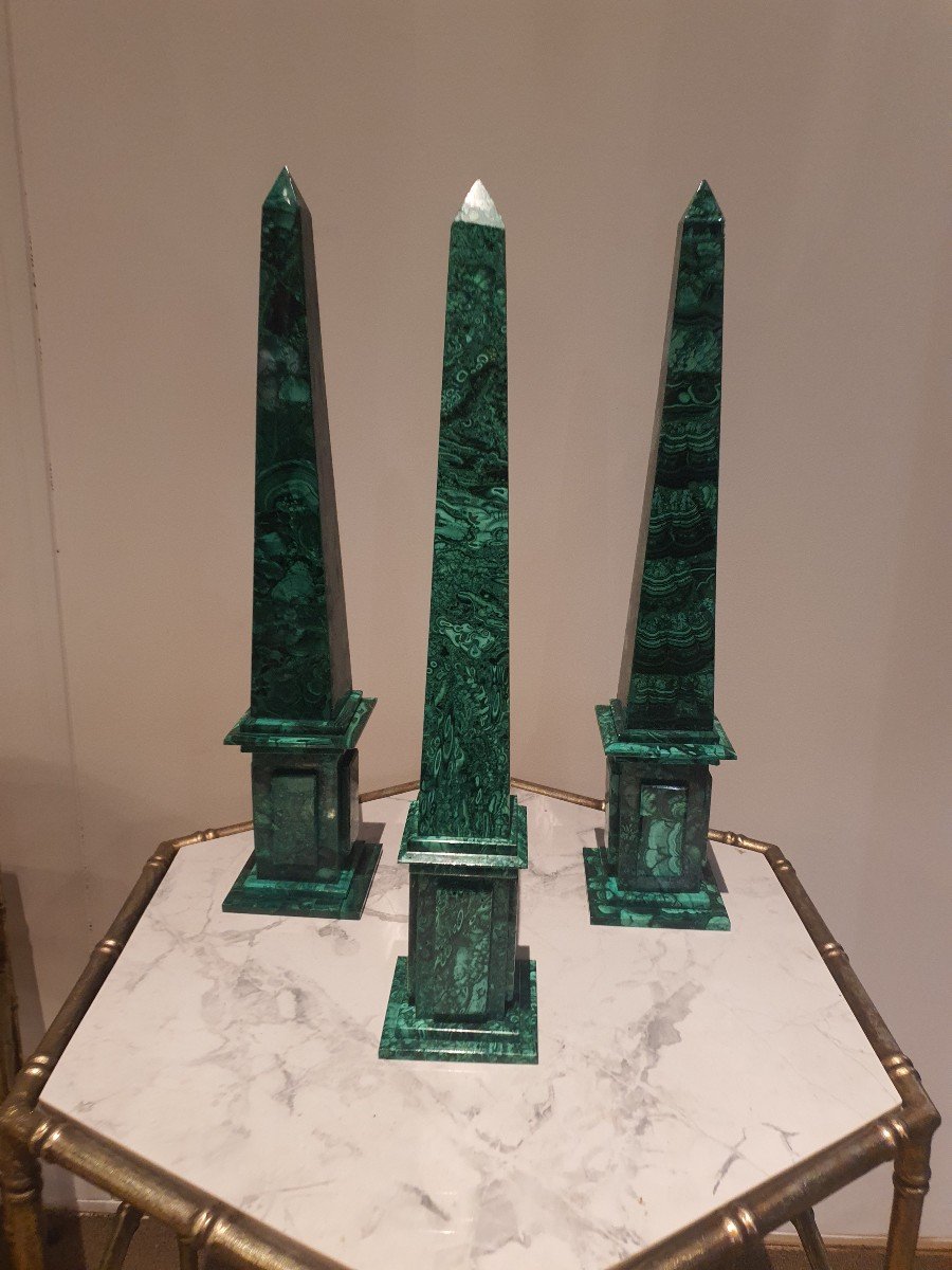 3 Malachite Obelisks -photo-1