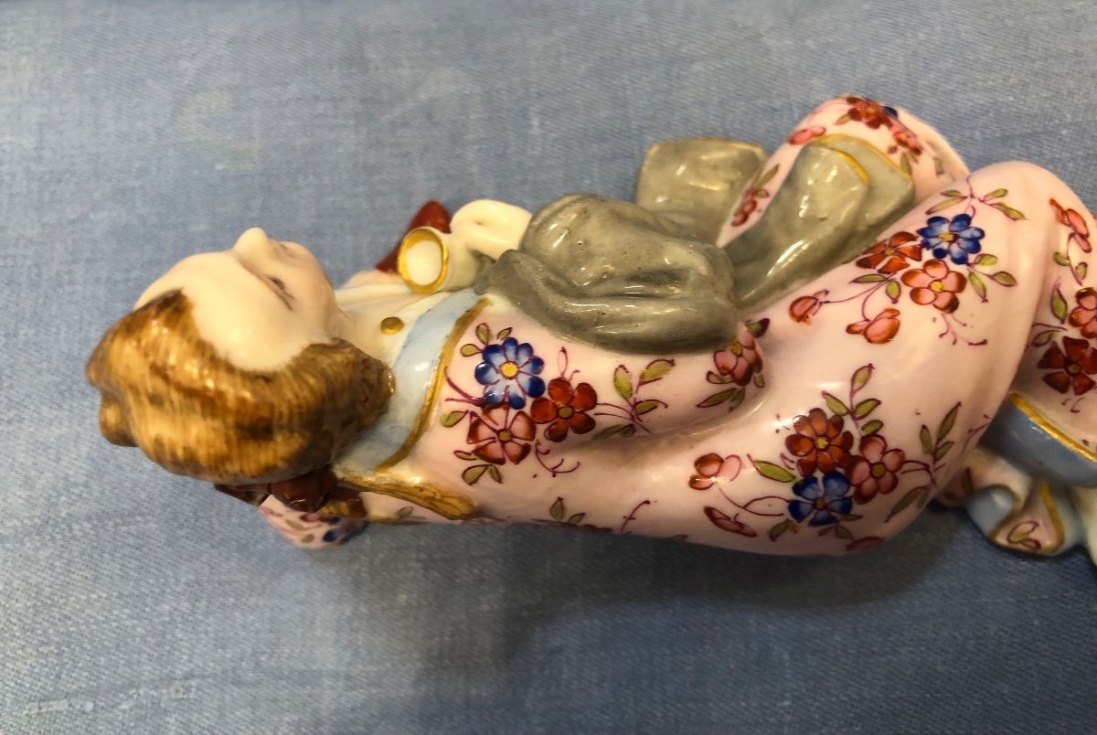 Figurine en Porcelaine,homme Couché,XIXème Siècle -photo-4