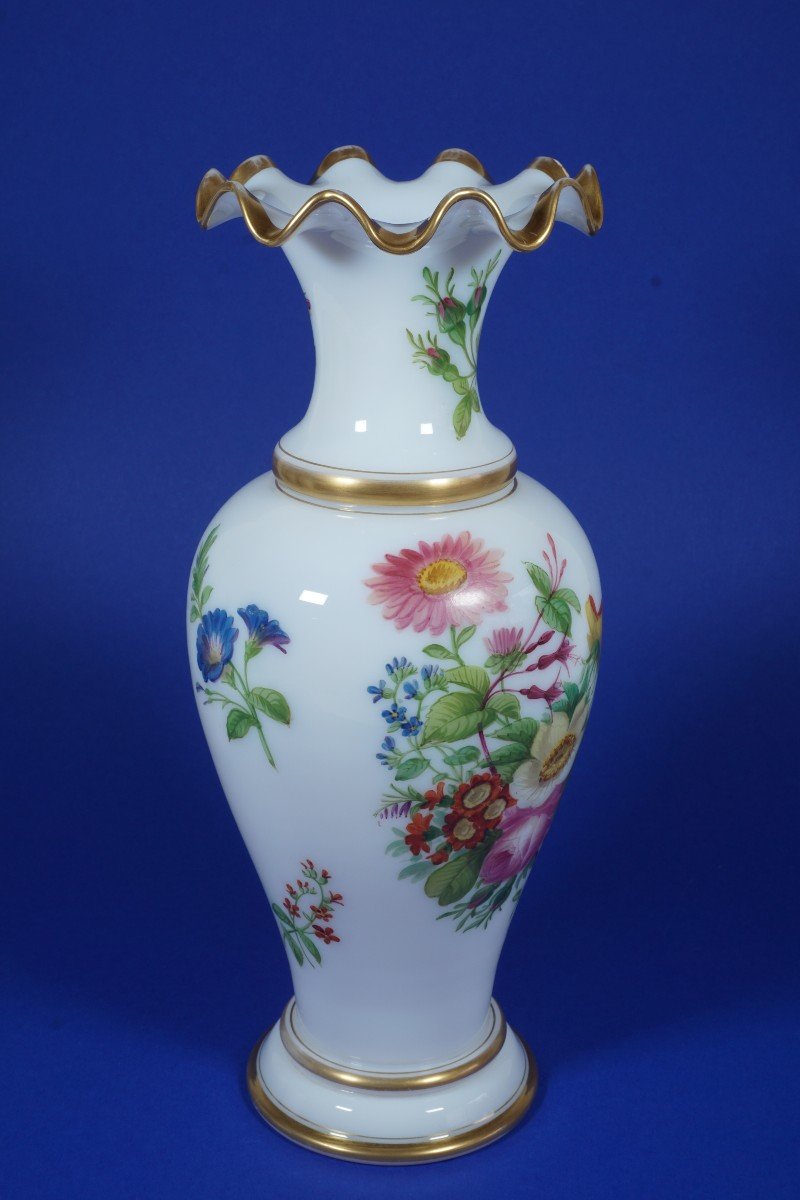 Vase cristal d' opale, opaline peint de fleurs XIX,  Baccarat?-photo-1