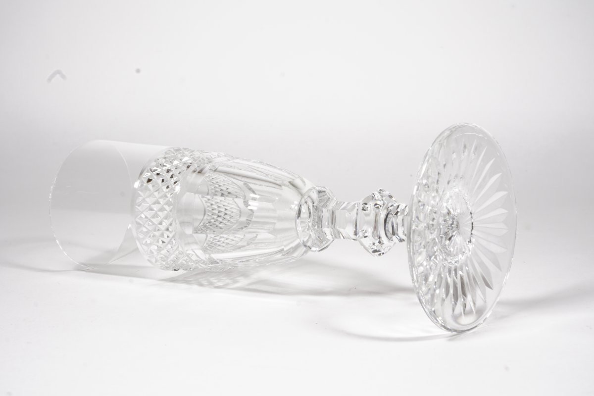 12 Saint Louis Trianon Crystal Champagne Flutes-photo-4