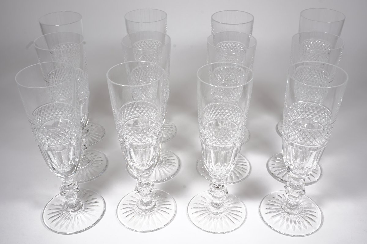 12 Saint Louis Trianon Crystal Champagne Flutes-photo-3