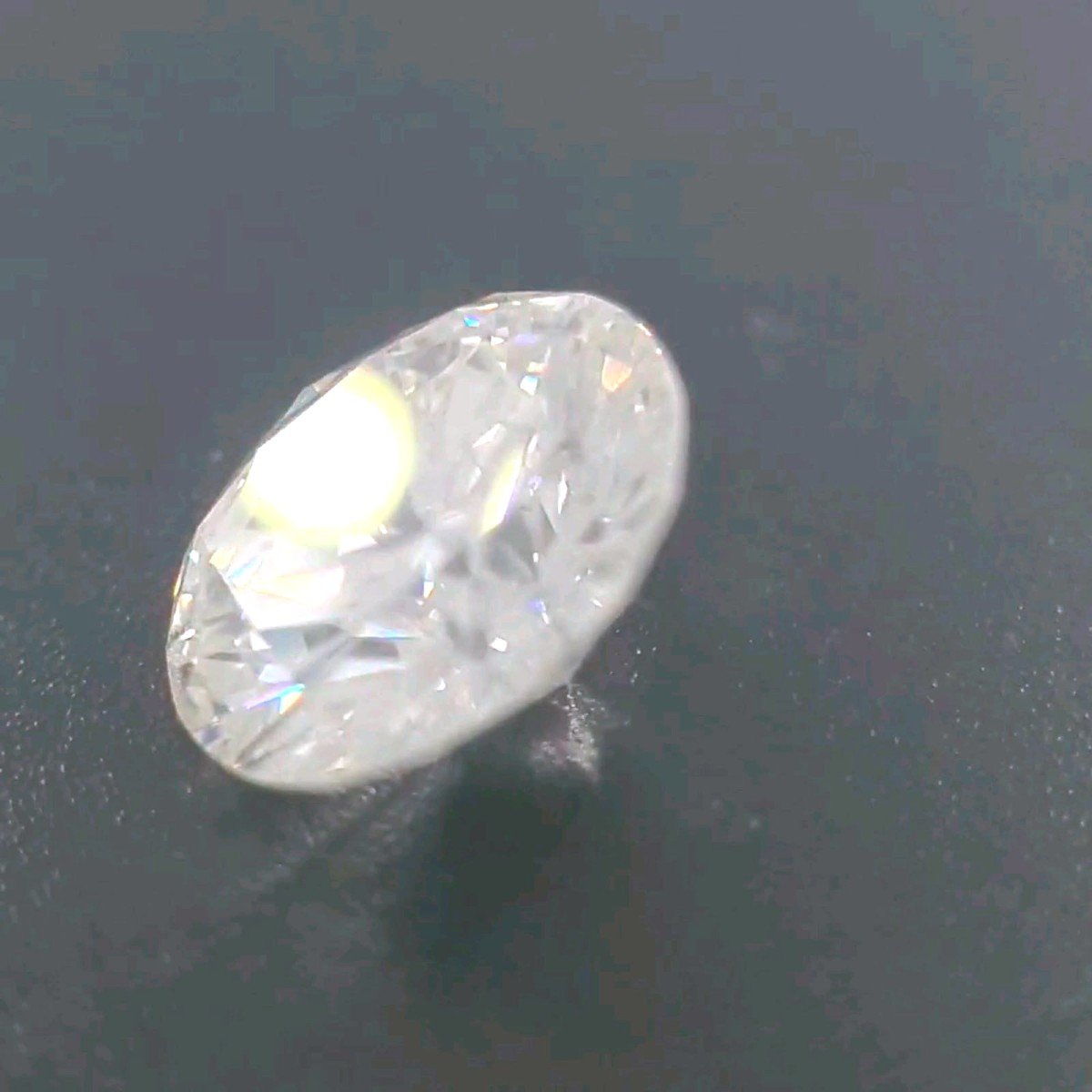 Diamant Rond 1.66 Carat H Si1 - Certifié-photo-2