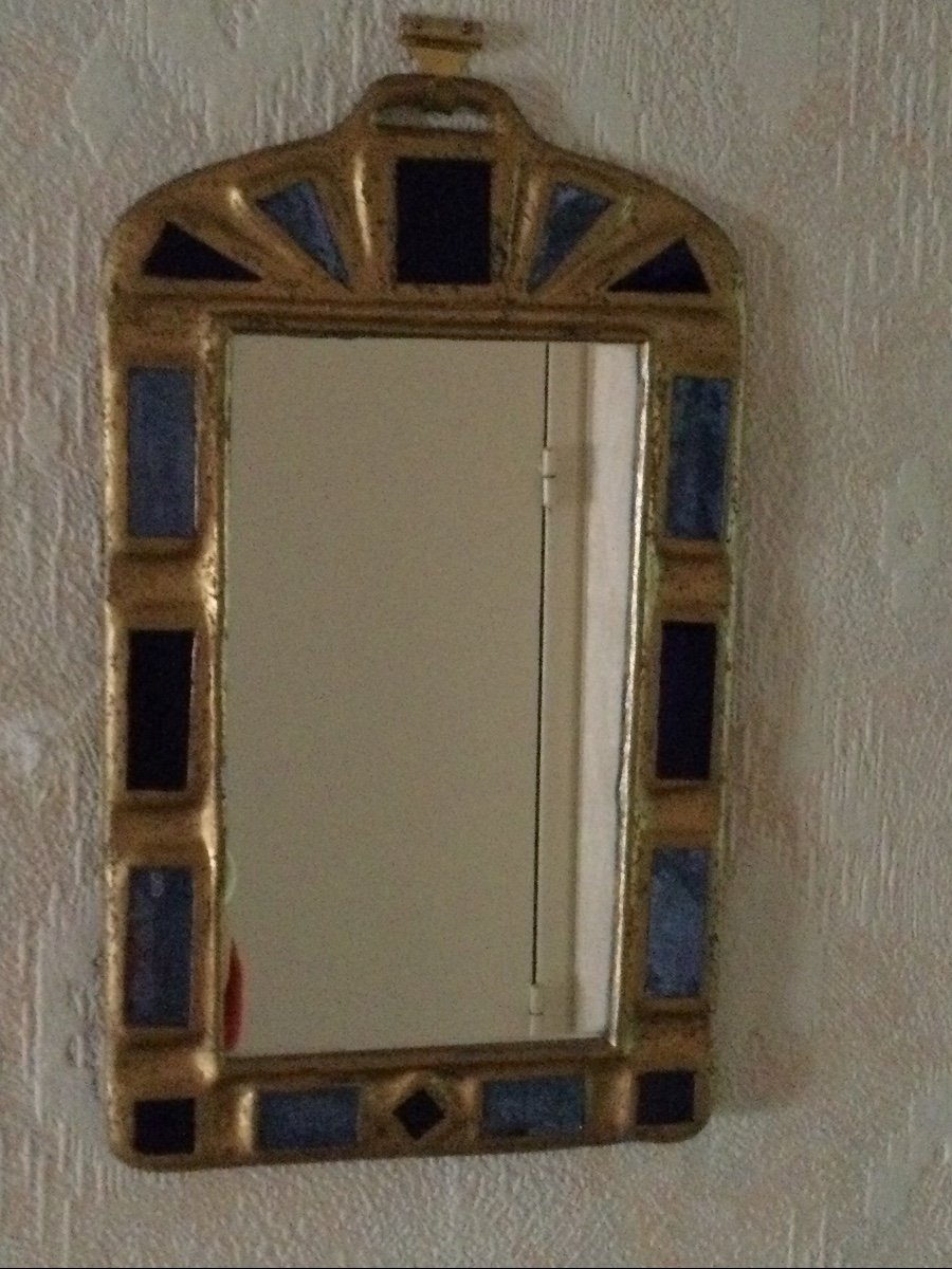 Mirror In Taloselet And Colored Glassware-photo-4
