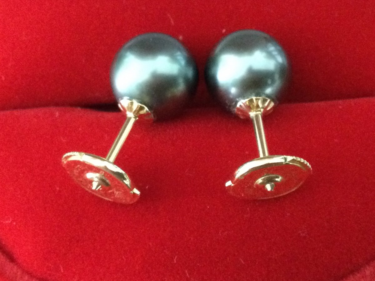 Yellow Gold And Tahitian Pearl Earrings -photo-2