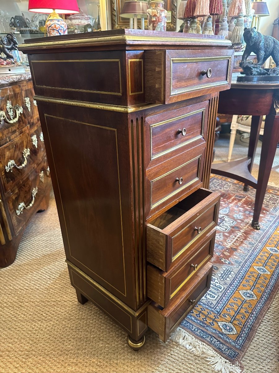 Louis XVI Style Mahogany Bedside Chest. -photo-3