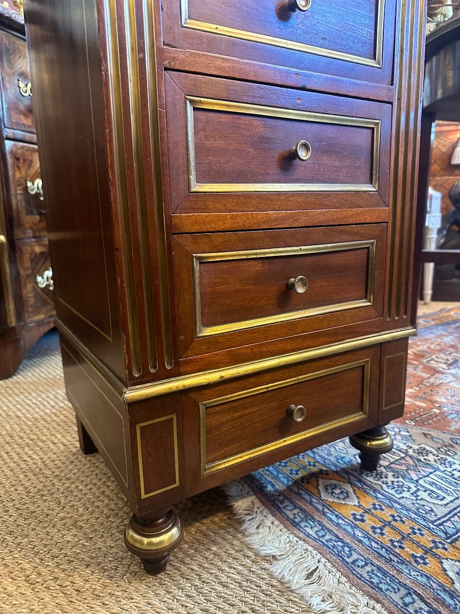 Louis XVI Style Mahogany Bedside Chest. -photo-1