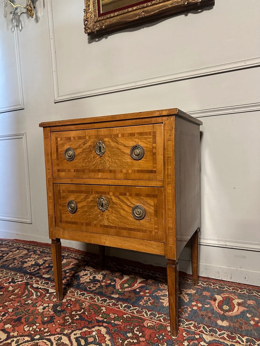 Petite Commode Italienne D’époque XVIII ème. 